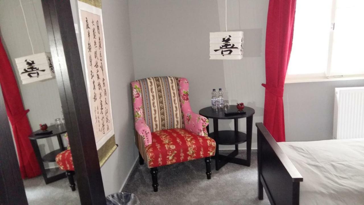 몬샤우 Der Kleine Globetrotter B&B 외부 사진